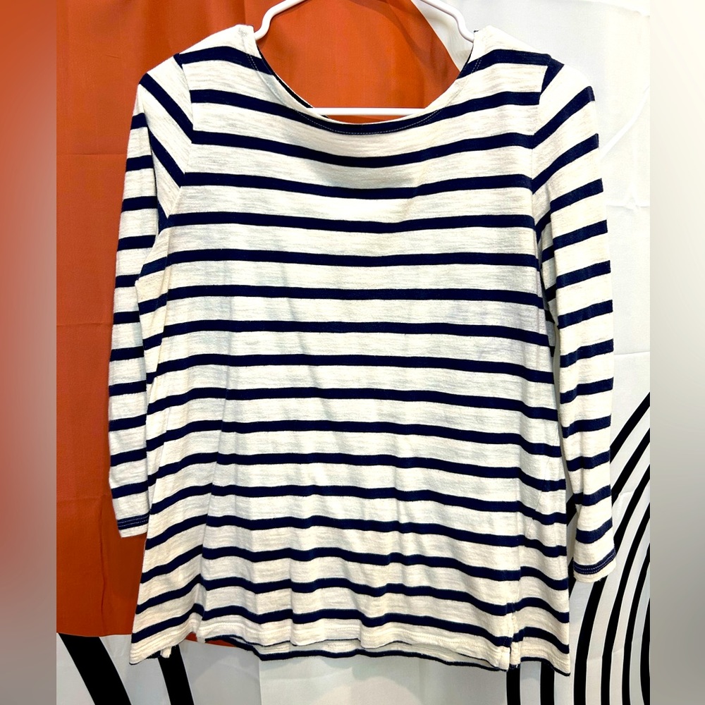 Women’s Old Navy Striped shirt